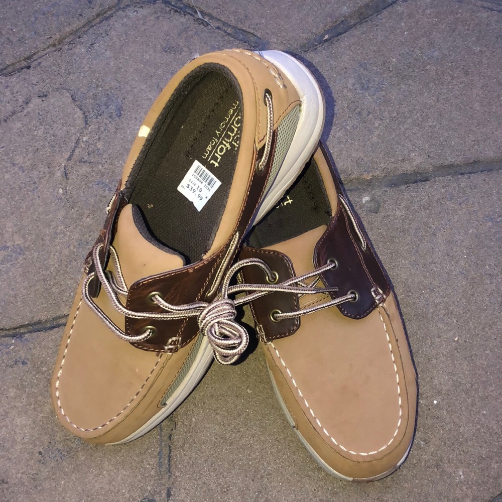 Dress shoes